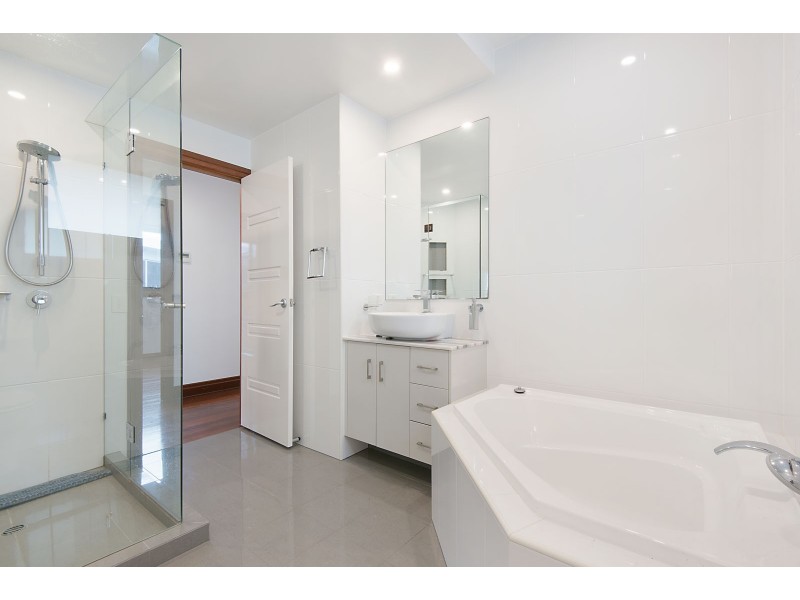 42 Fernberg Road, Paddington QLD 4064