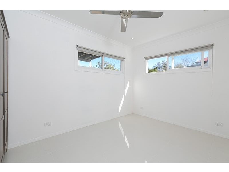 14 Nairn Street, Milton QLD 4064