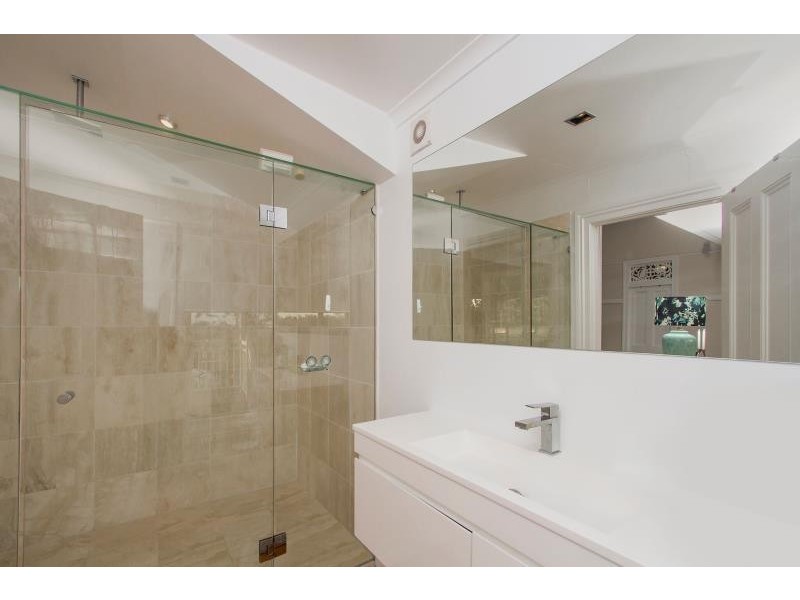 144 Latrobe Terrace, Paddington QLD 4064