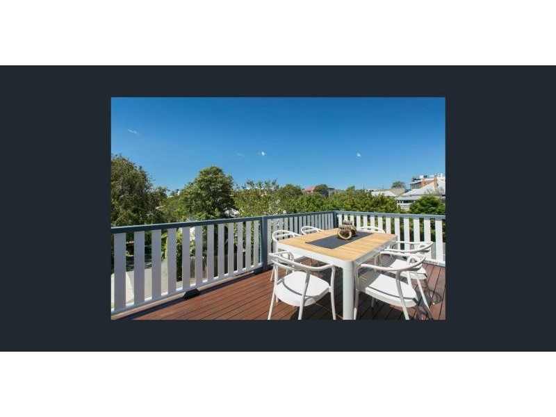 7 Windsor Road, Red Hill QLD 4059