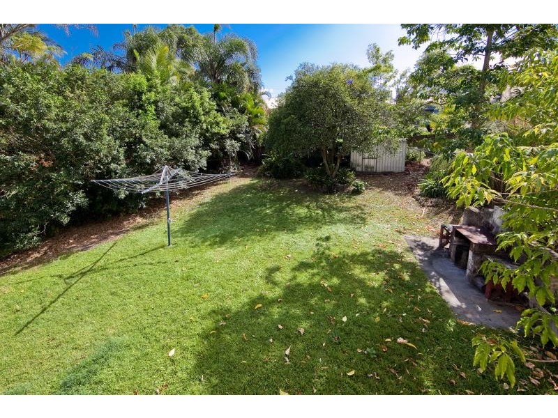 15 Alderson Street, Newmarket QLD 4051