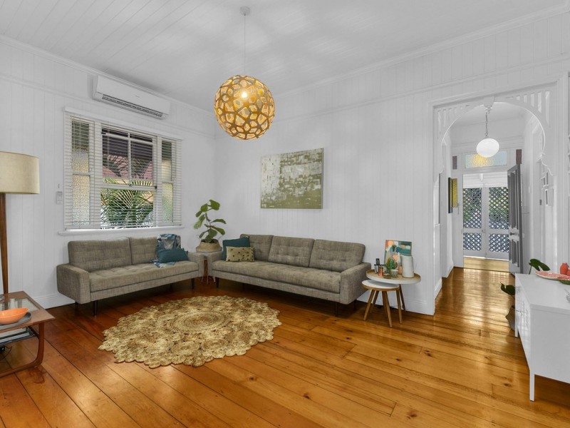 8 Thorsby Street, Red Hill QLD 4059