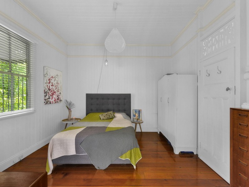 8 Thorsby Street, Red Hill QLD 4059