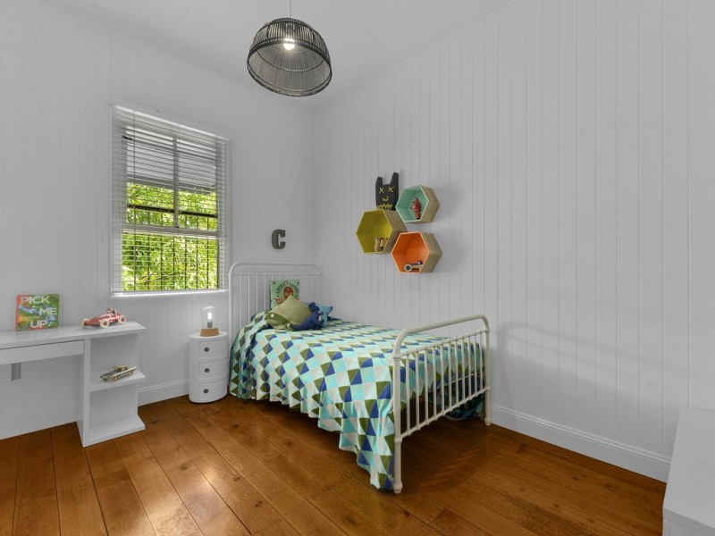 8 Thorsby Street, Red Hill QLD 4059