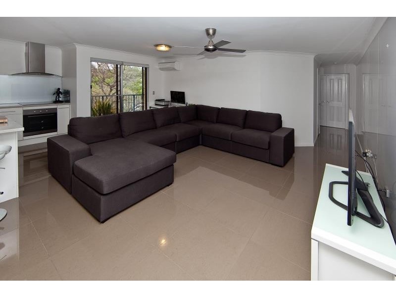 9/29 Bellevue Terrace, St Lucia QLD 4067