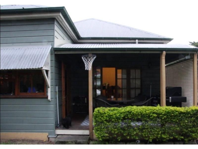 10 Haig Road, Milton QLD 4064