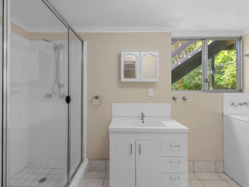 80 Lant Street, Chapel Hill QLD 4069