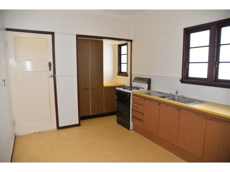 40 Sixth Avenue, Bardon QLD 4065