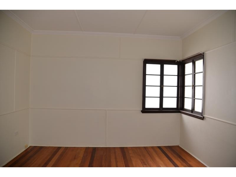 40 Sixth Avenue, Bardon QLD 4065