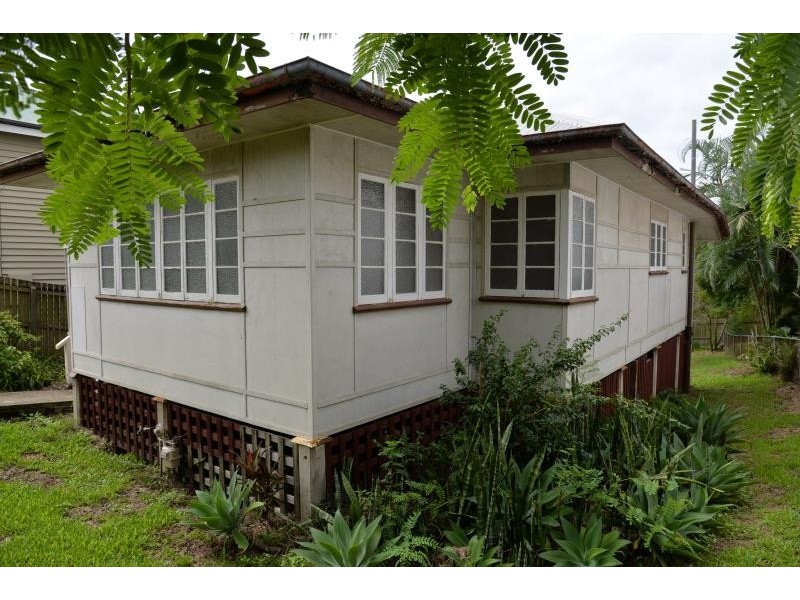 40 Sixth Avenue, Bardon QLD 4065