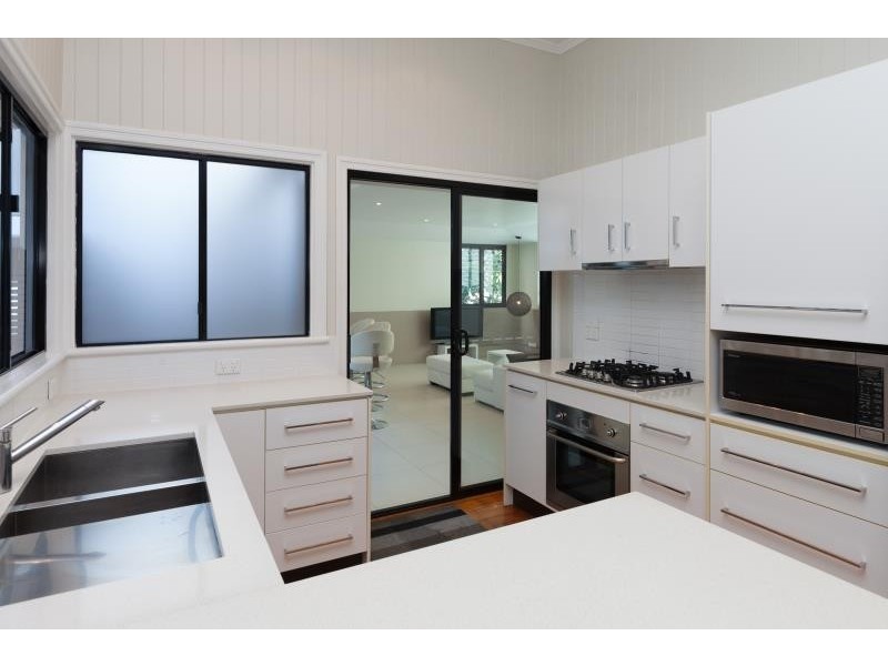 44 Gordon Street, Milton QLD 4064