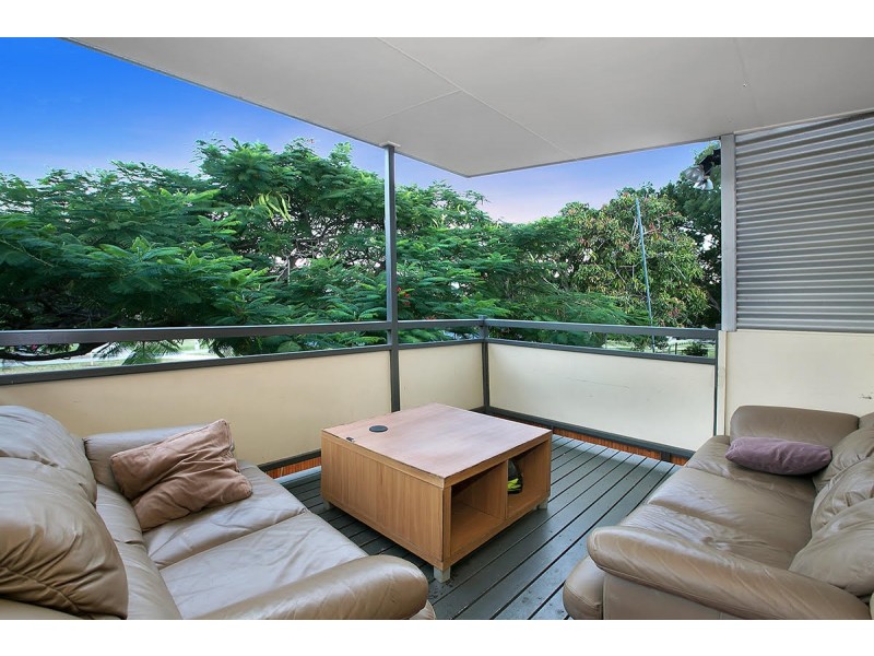 9 Torwood Street, Auchenflower QLD 4066