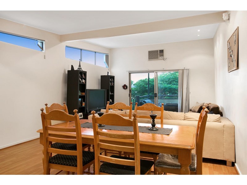 9 Torwood Street, Auchenflower QLD 4066