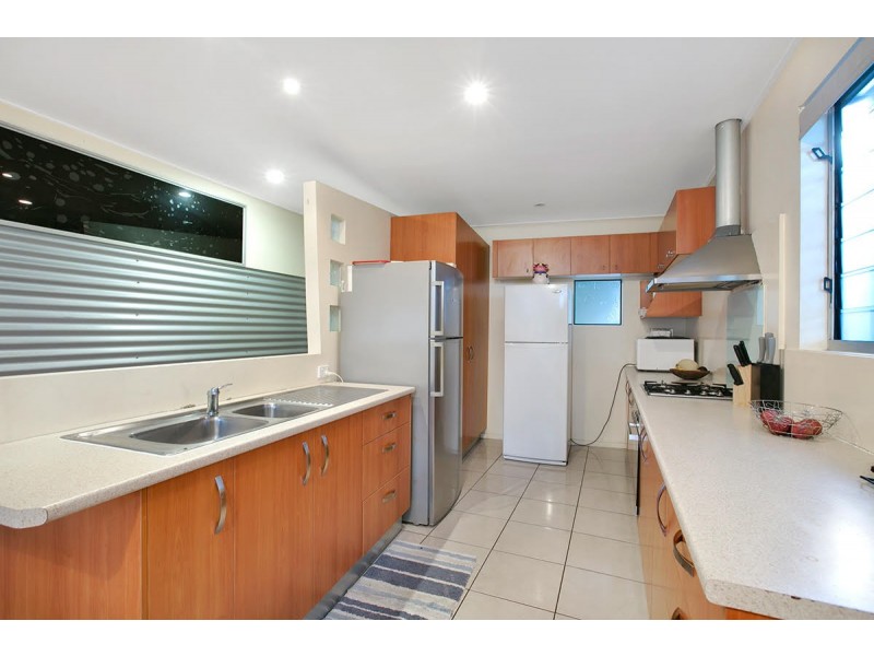 9 Torwood Street, Auchenflower QLD 4066