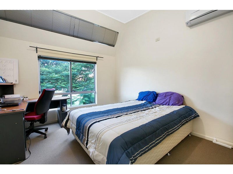 9 Torwood Street, Auchenflower QLD 4066