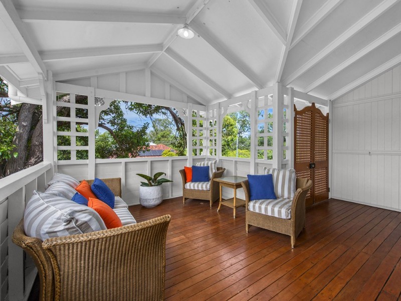 10 Dorrington Drive, Ashgrove QLD 4060