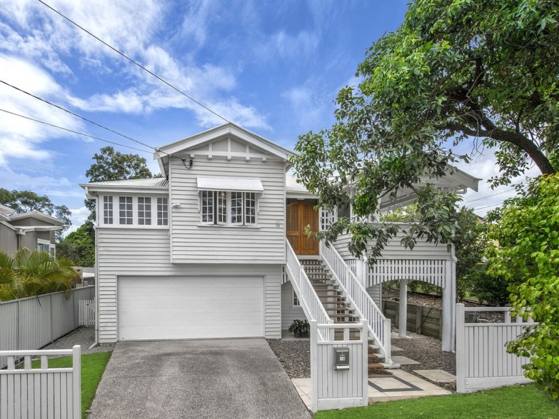 10 Dorrington Drive, Ashgrove QLD 4060