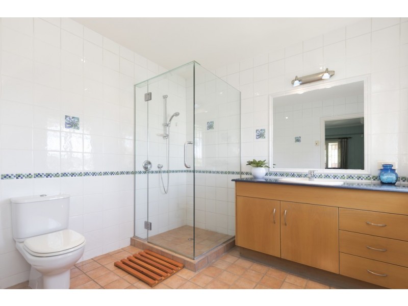 39 Primrose Terrace, Red Hill QLD 4059