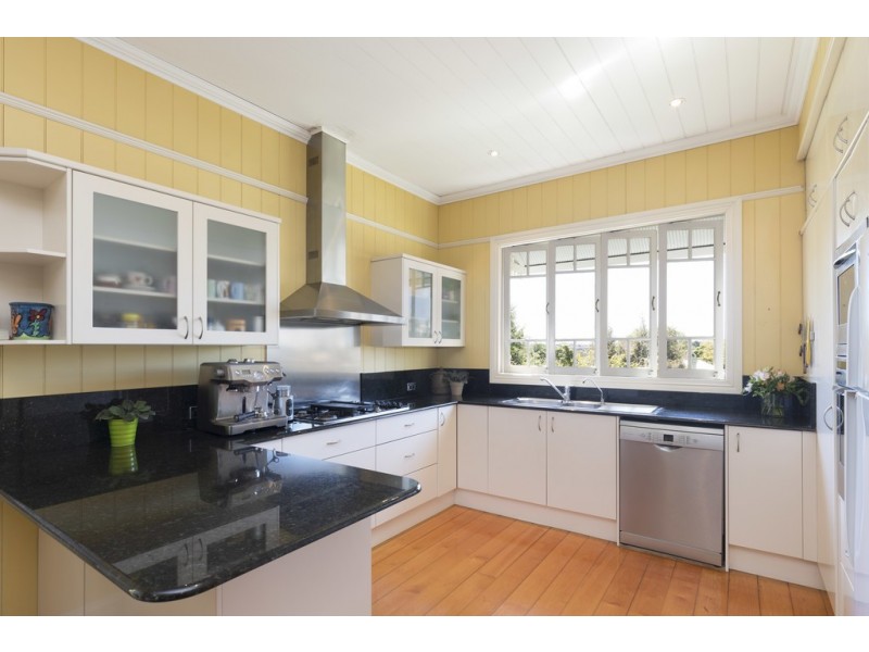 39 Primrose Terrace, Red Hill QLD 4059