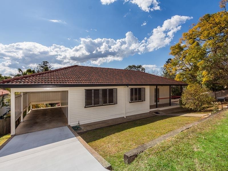 11 Emma Street, Red Hill QLD 4059