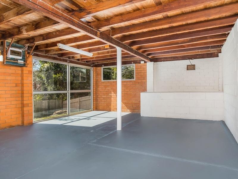 11 Emma Street, Red Hill QLD 4059