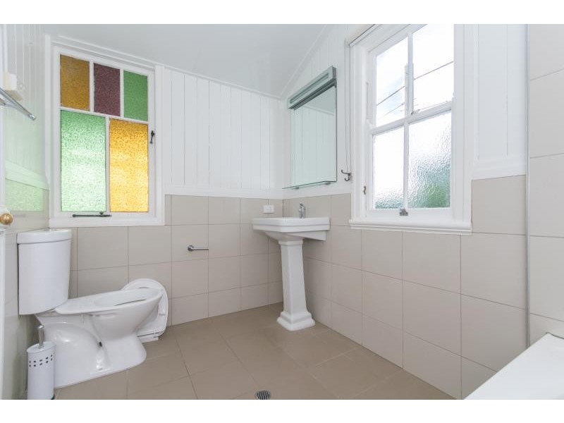 11 Primrose Street, Red Hill QLD 4059