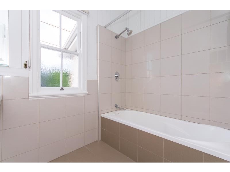 11 Primrose Street, Red Hill QLD 4059