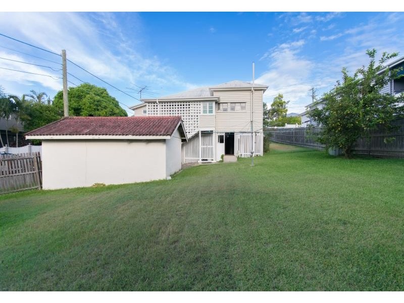 11 Primrose Street, Red Hill QLD 4059 Floorplan