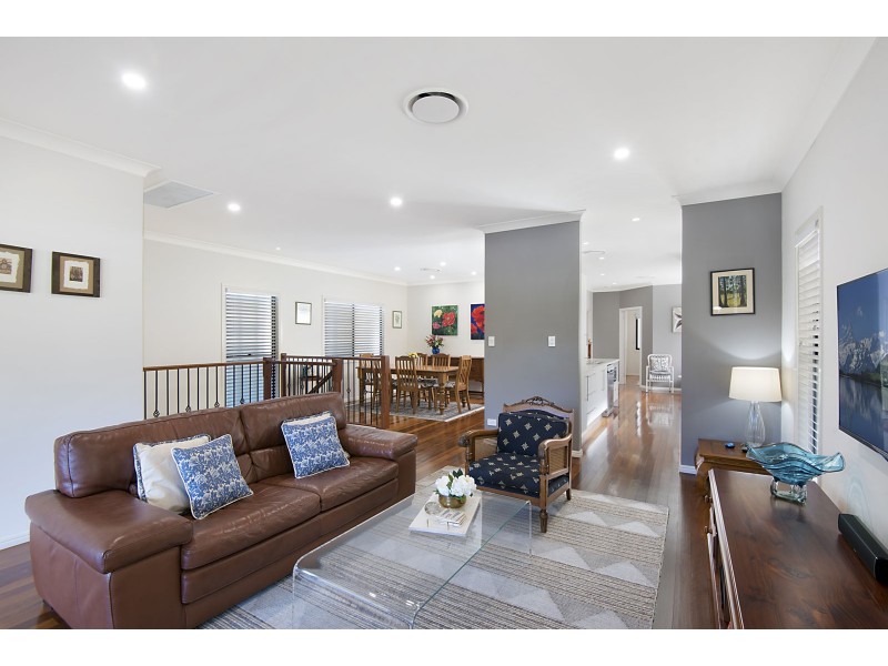 18 Weatherhead Avenue, Ashgrove QLD 4060