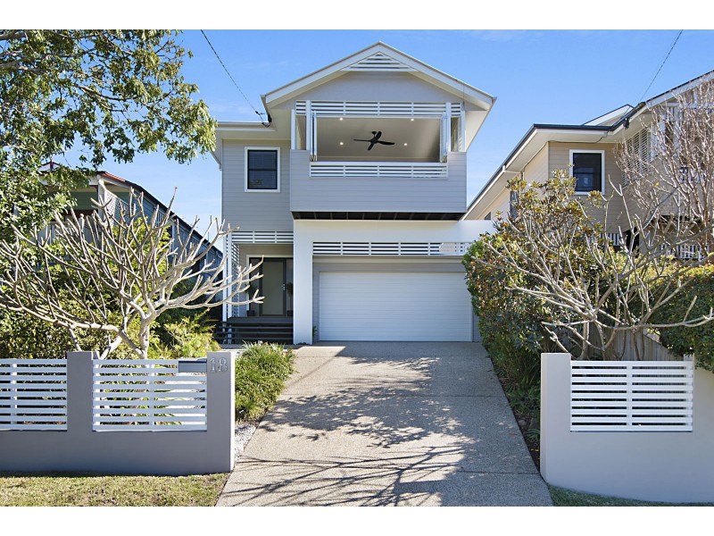 18 Weatherhead Avenue, Ashgrove QLD 4060