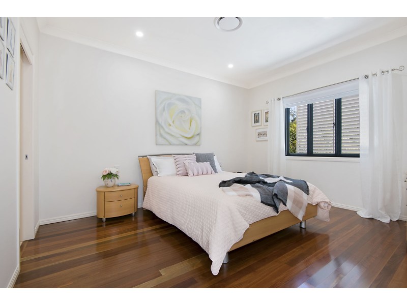 18 Weatherhead Avenue, Ashgrove QLD 4060