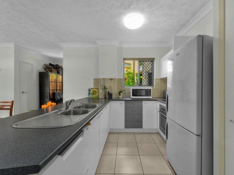 4/36 Holland Street, Toowong QLD 4066