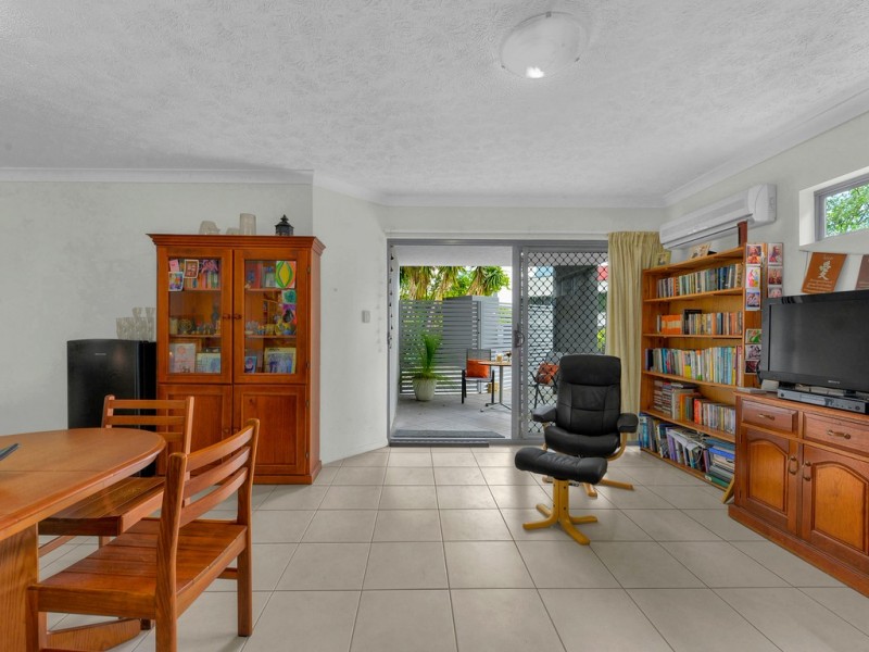 4/36 Holland Street, Toowong QLD 4066