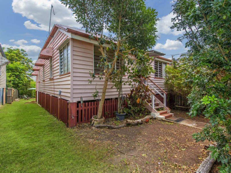 35 Caroline Street, Annerley QLD 4103