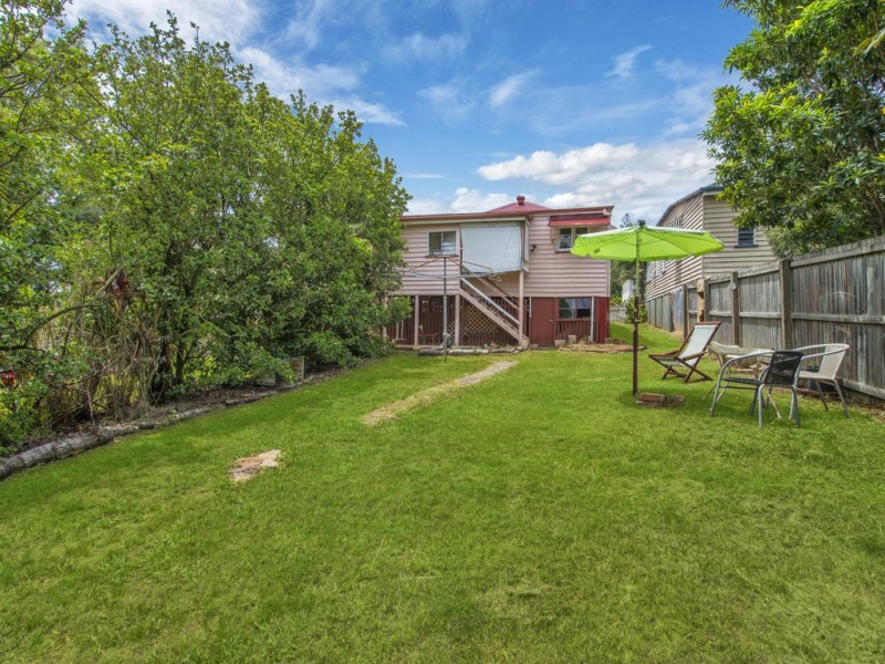 35 Caroline Street, Annerley QLD 4103