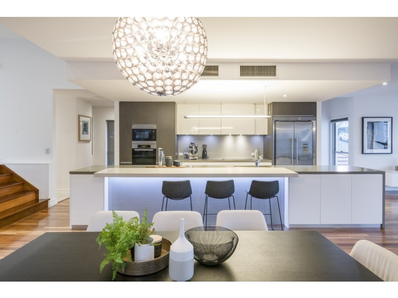 8 Effie Street, Bardon QLD 4065