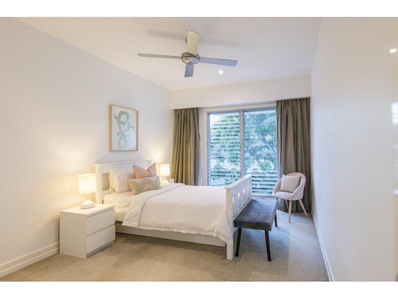 8 Effie Street, Bardon QLD 4065