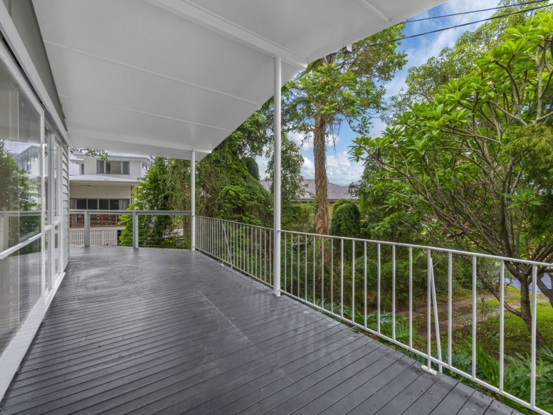 63 Huxley Avenue, Alderley QLD 4051