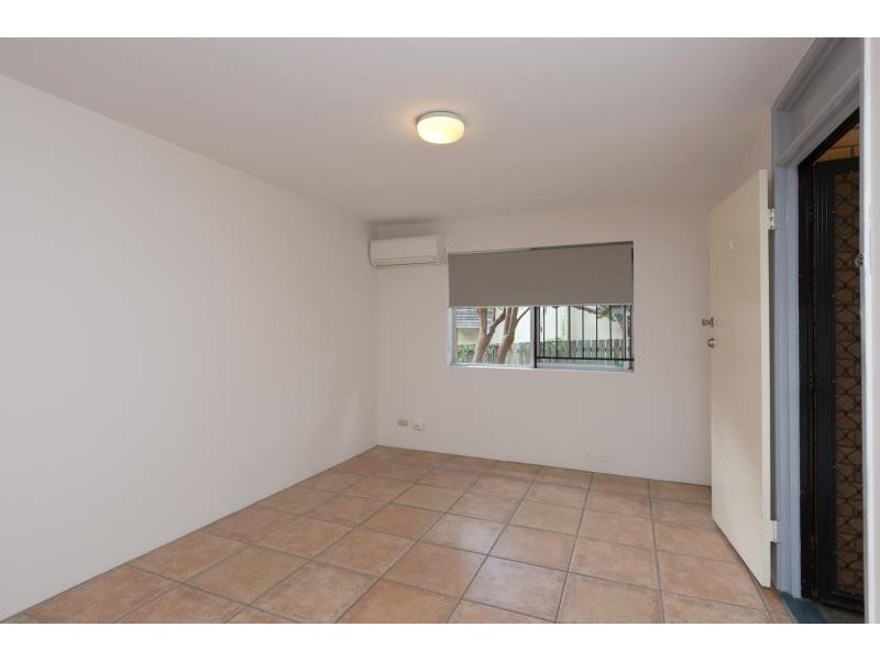 4/25 Glassey, Red Hill QLD 4059