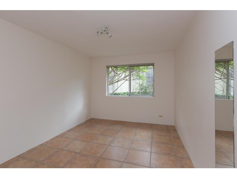 4/25 Glassey, Red Hill QLD 4059