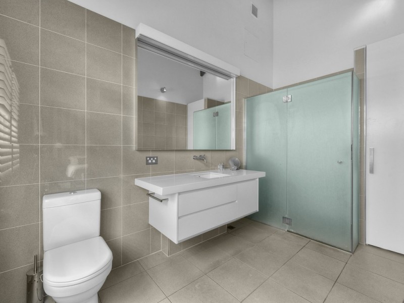 2531/32 Refinery Parade, New Farm QLD 4005