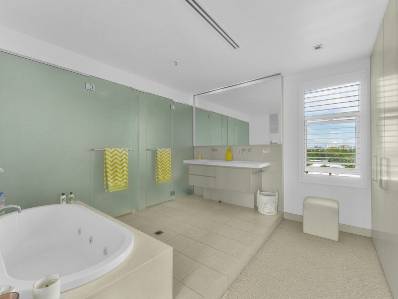 2531/32 Refinery Parade, New Farm QLD 4005