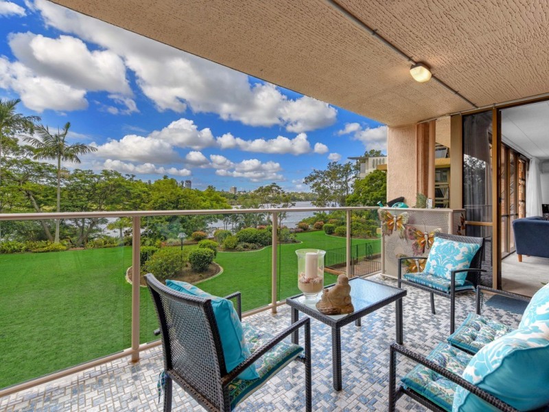 6/72 Sandford Street, St Lucia QLD 4067