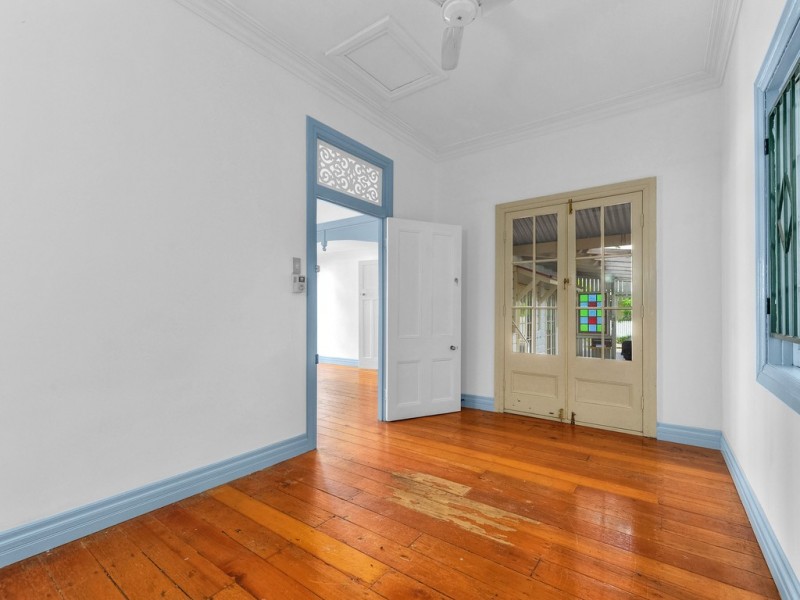 22 Elliott Street, Kangaroo Point QLD 4169