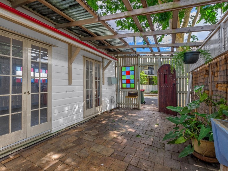 22 Elliott Street, Kangaroo Point QLD 4169