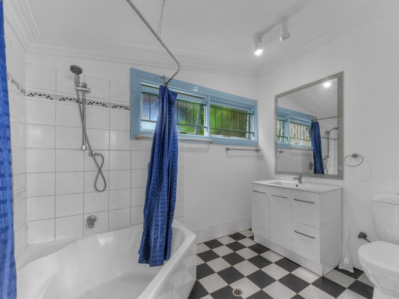22 Elliott Street, Kangaroo Point QLD 4169