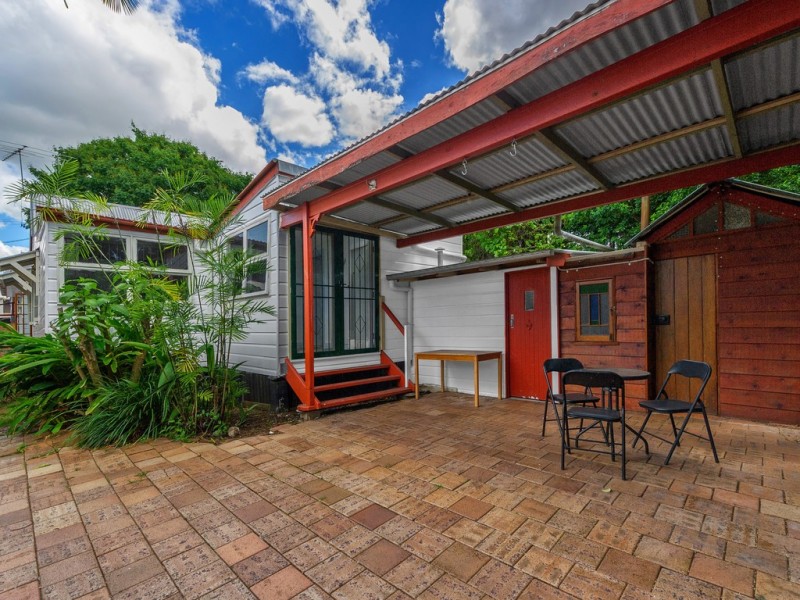 22 Elliott Street, Kangaroo Point QLD 4169