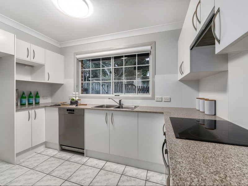 2/39 Holmesbrook Street, Ashgrove QLD 4060