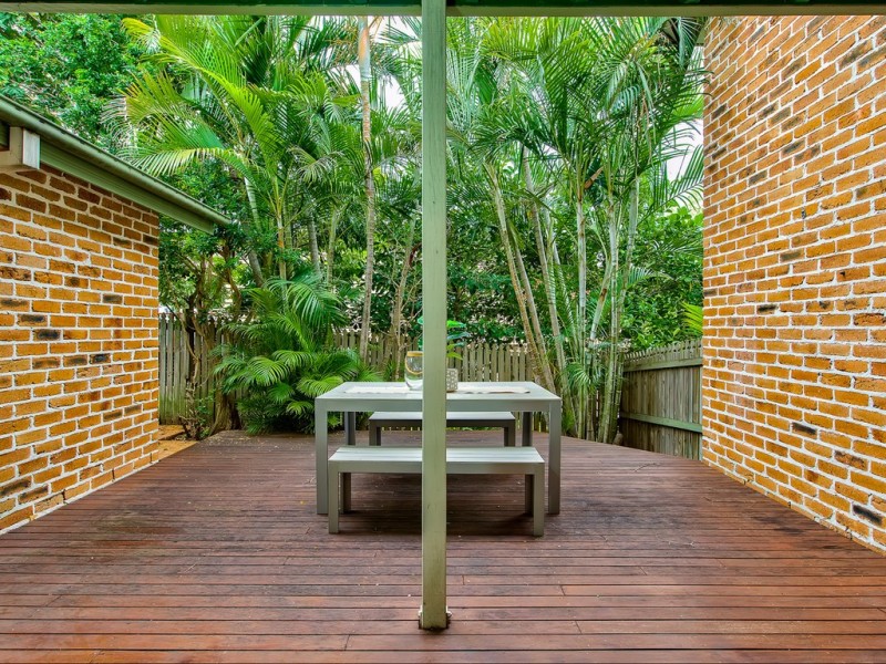 2/39 Holmesbrook Street, Ashgrove QLD 4060