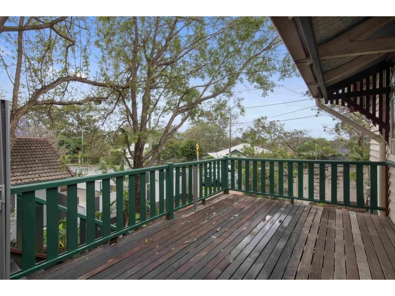 105 Simpsons Road, Bardon QLD 4065